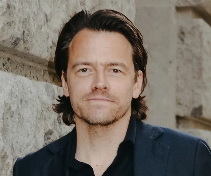 Dr. Christopher Hahn, LL.M.